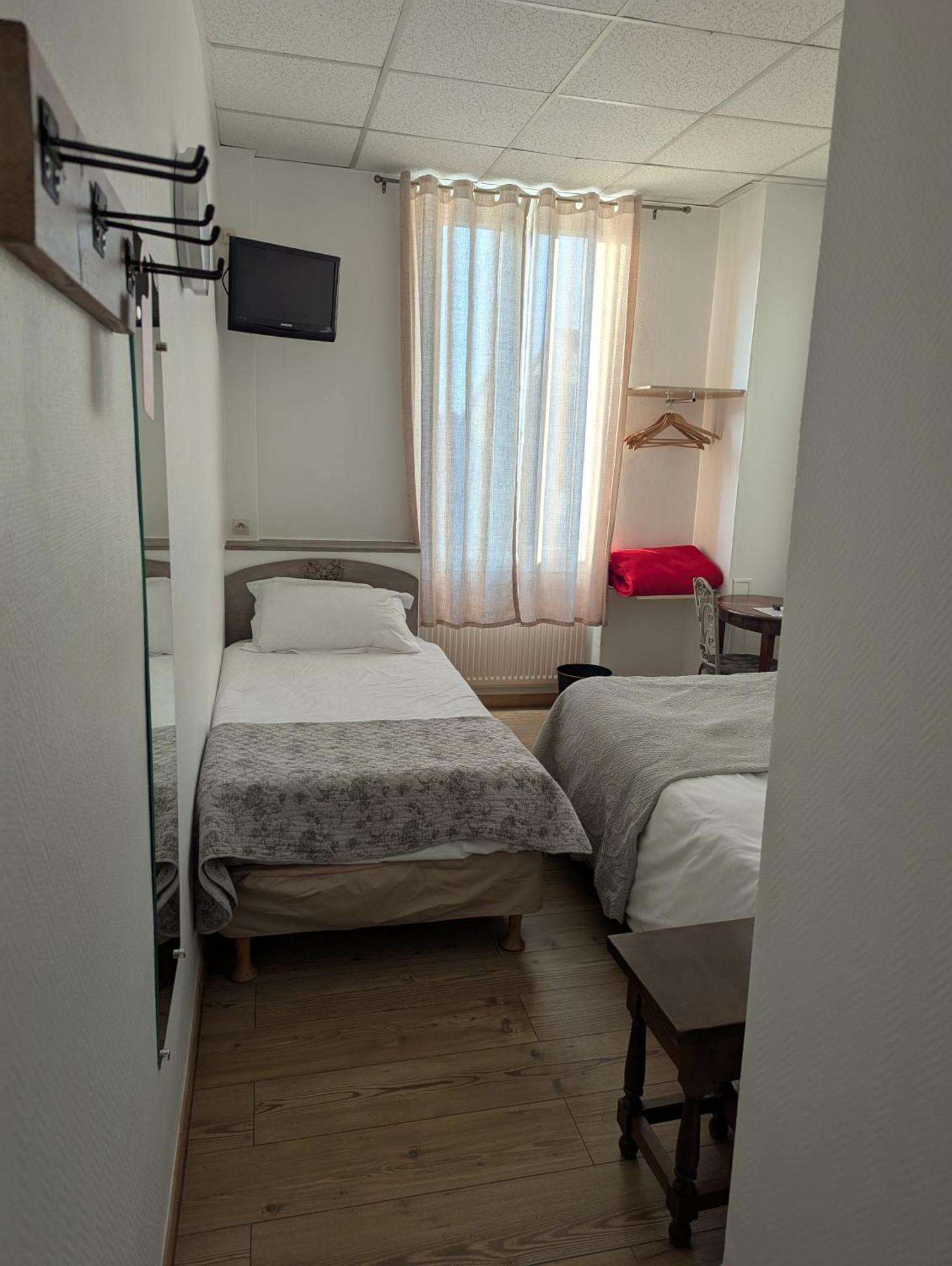 Hotel Du Parc Montelimar Bilik gambar